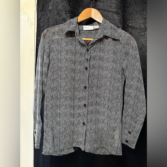 Polkadot blouse - Picture 2 of 7